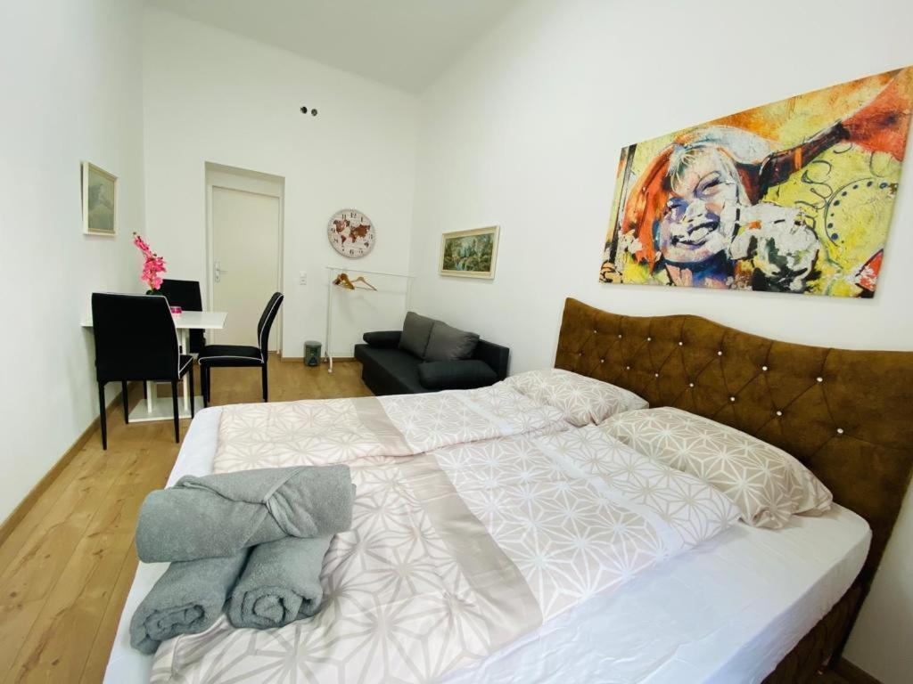 Premium Triple Room Dw Vienna Exterior photo